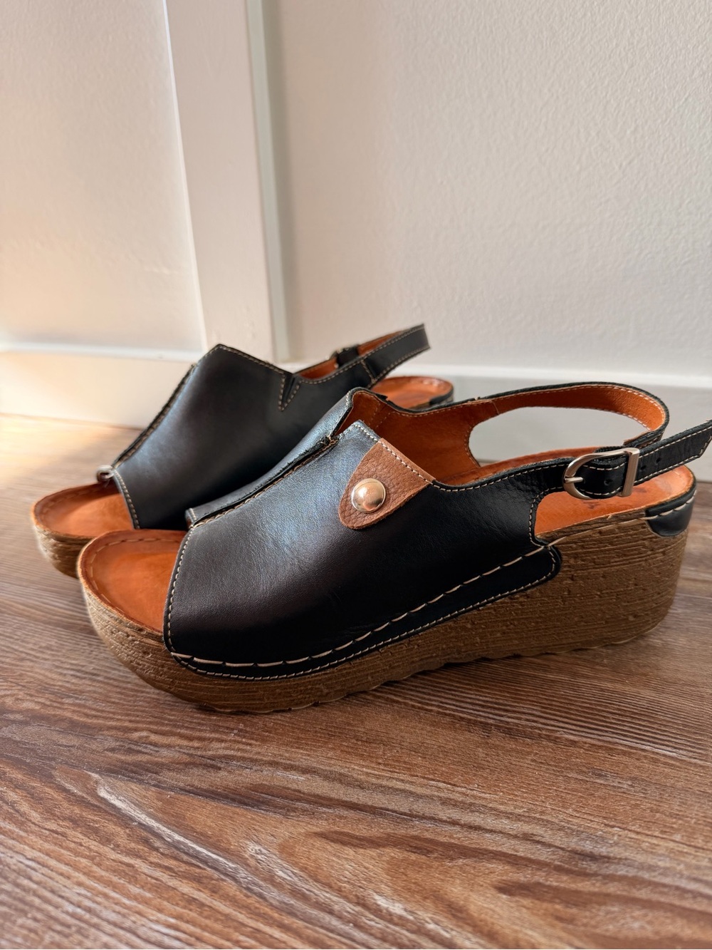 V-Italia Leather Wedge Sandals Size 40 Black Brown Slingback Platform